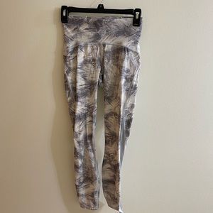 Lululemon size 4 Train Times leggings